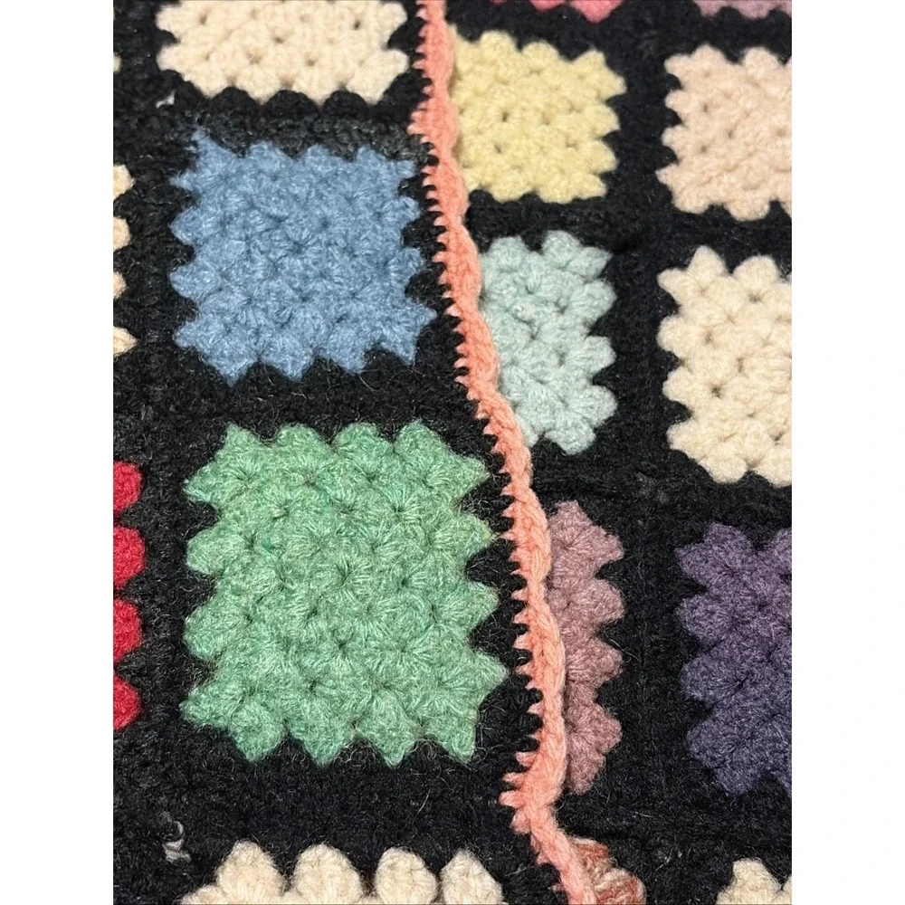 VTG Granny Square Handmade Crotched Grandmacore BOHO Retro Style Afghan 53x45‎